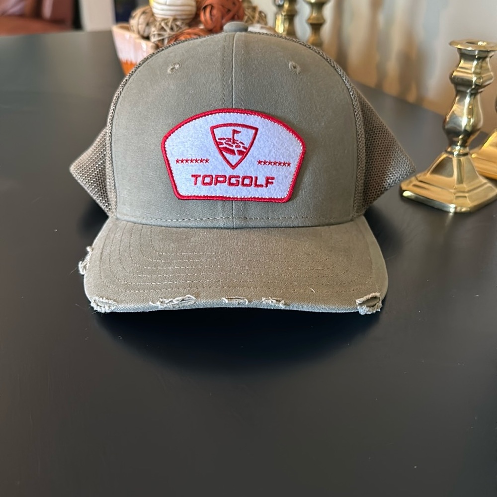 Callaway top golf mesh distressed trucker hat, NWT